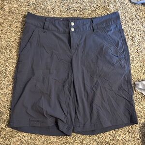 Columbia Navy Outdoor Stretch Bermuda Shorts